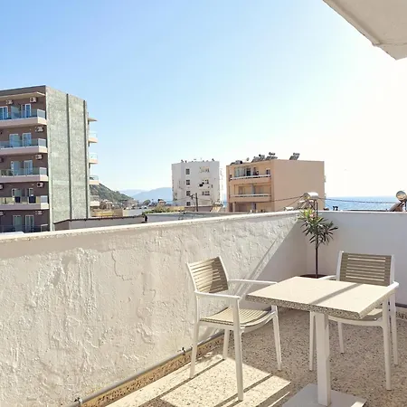 3rd Floor In Town With Sea View Appartement *