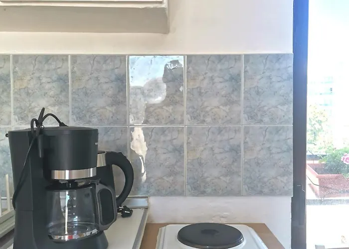 3rd Floor In Town With Sea View شقة