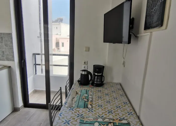 3rd Floor In Town With Sea View *